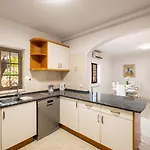 Casa Katarina - Private - Heated Pool - Free Wifi - Air Con *