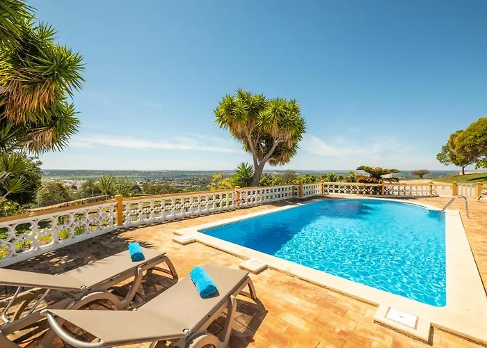 Casa Katarina - Private - Heated Pool - Free Wifi - Air Con Tunes