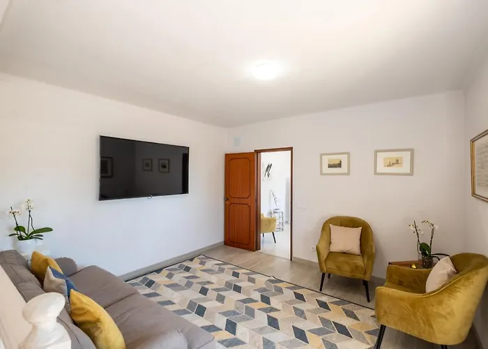 Casa Katarina - Private - Heated Pool - Free Wifi - Air Con فيلة