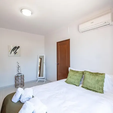 Casa Katarina - Private - Heated Pool - Free Wifi - Air Con Villa *