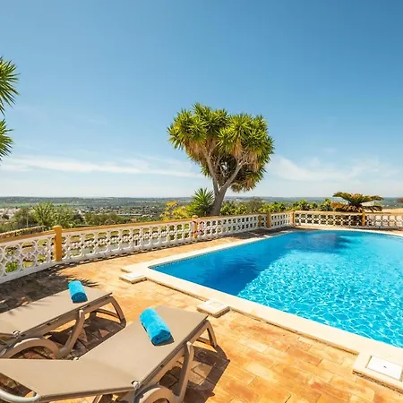 Casa Katarina - Private - Heated Pool - Free Wifi - Air Con Tunes