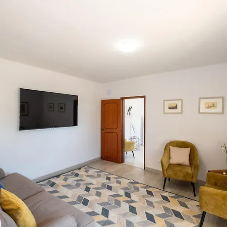 Casa Katarina - Private - Heated Pool - Free Wifi - Air Con Villa