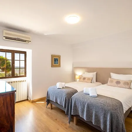Villa Casa Katarina - Private - Heated Pool - Free Wifi - Air Con *