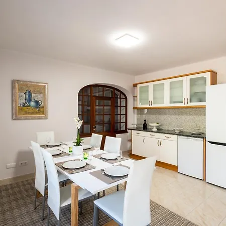 Casa Katarina - Private - Heated Pool - Free Wifi - Air Con Villa *