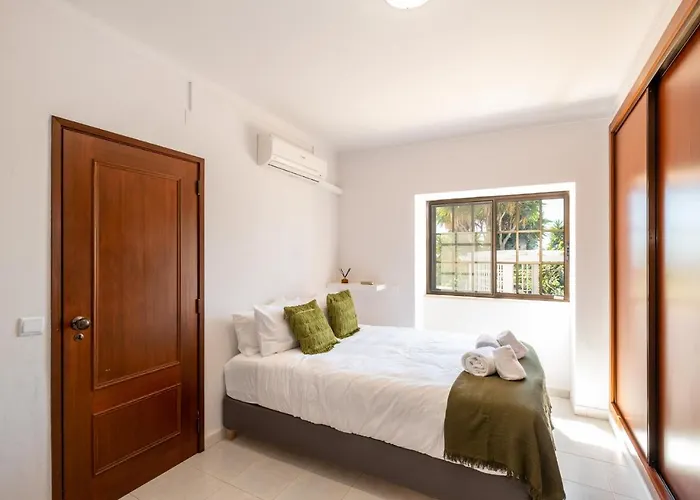 Casa Katarina - Private - Heated Pool - Free Wifi - Air Con Villa Tunes